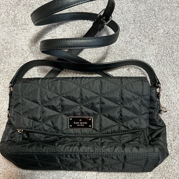 kate spade Handbags - Kate Spade Black Quilted Women's Miri crossbody bag EUC